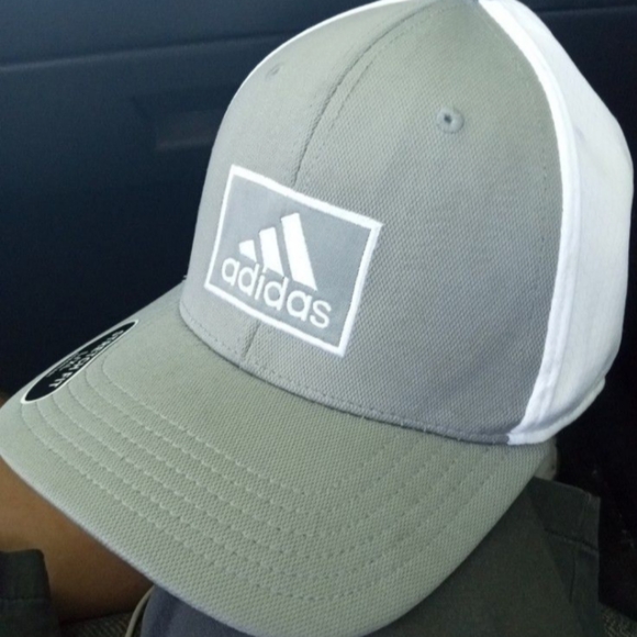 Adidas Hat - Picture 1 of 2